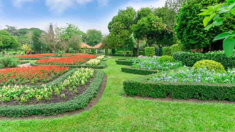 Shrub Bed Installation